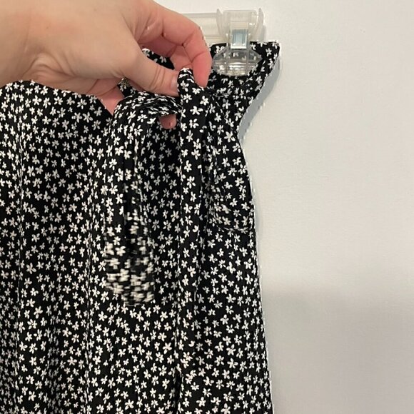 SKY AND SPARROW TILLYS Black White Ditsy Floral High Waisted Mini Wrap Skirt XL - Picture 5 of 12